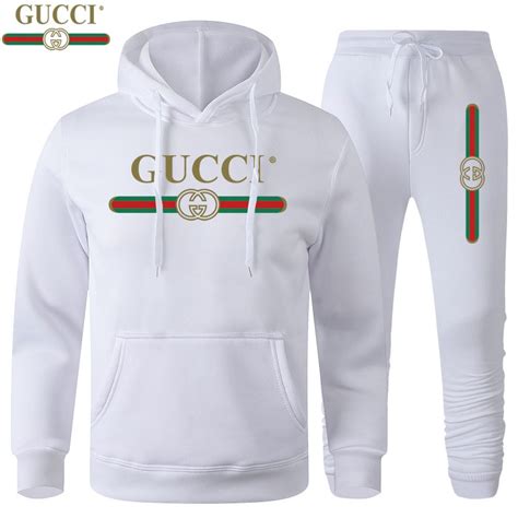 ropa de hombre gucci png|gucci mujer.